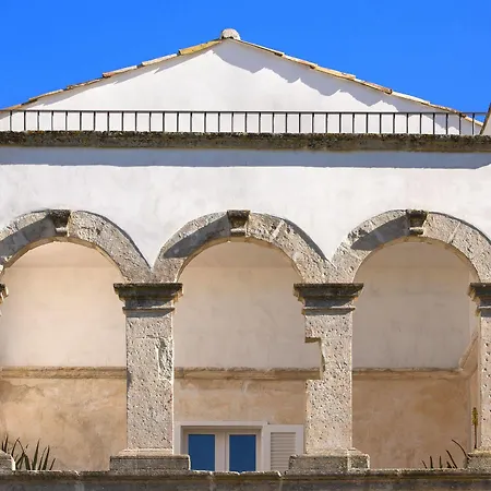 ベッド・アンド・ブレックファスト Critabianca - Masseria In Salento クトロフィアーノ