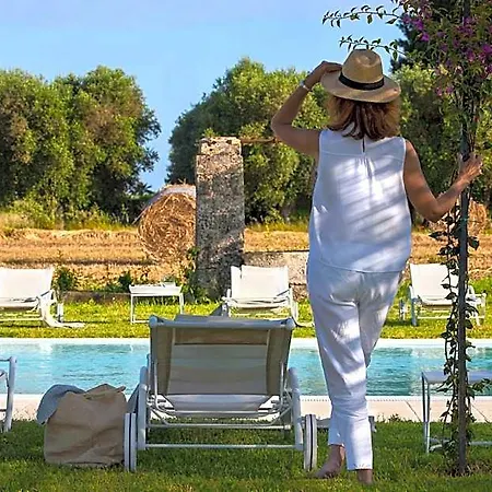 Critabianca - Masseria In Salento 쿠트로피아노
