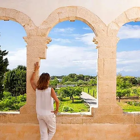Critabianca - Masseria In Salento B&B