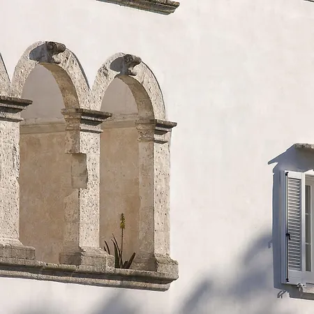 Critabianca - Masseria In Salento Bed & Breakfast *