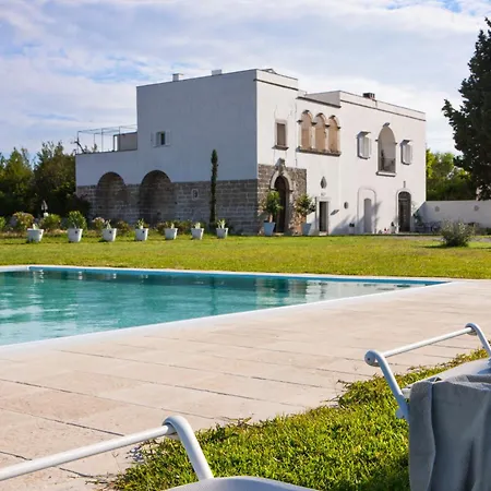 Critabianca - Masseria In Salento Couette-café